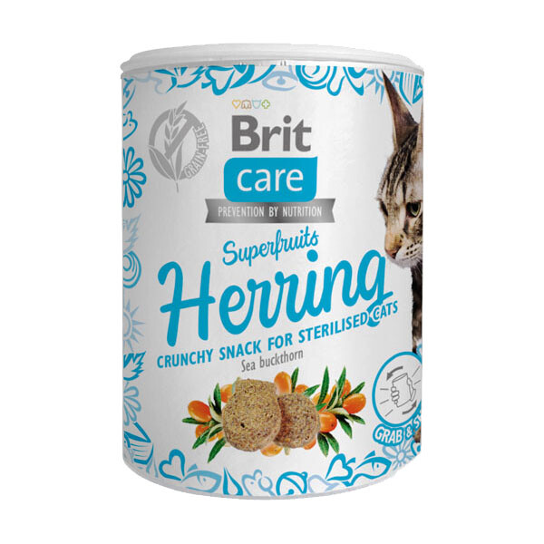 Brit Care Superfruits ласощі для стерилізованих котів з оселедцем 100 г